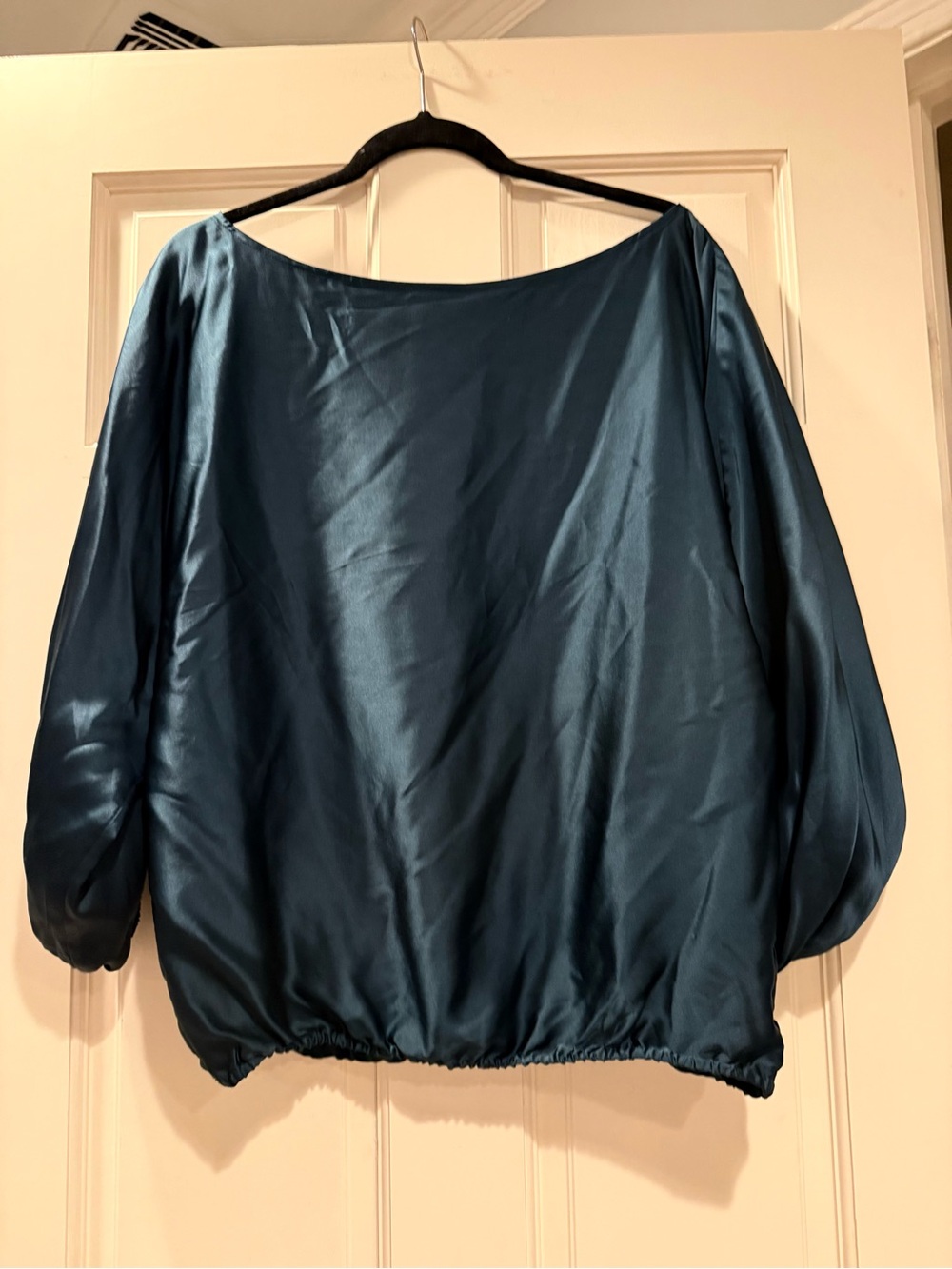 Silk Michelle Farmer Boatneck Blouson Top in Teal